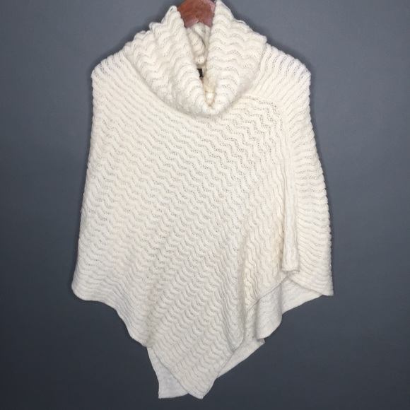 Steve Madden Sweaters - Steve Madden One Size Cream Poncho